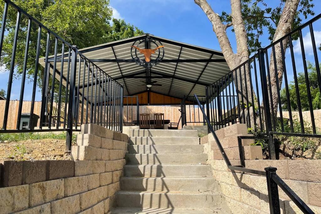 Villa Cyc Eclectic Back House With Bbq Gazebo San Antonio Esterno foto